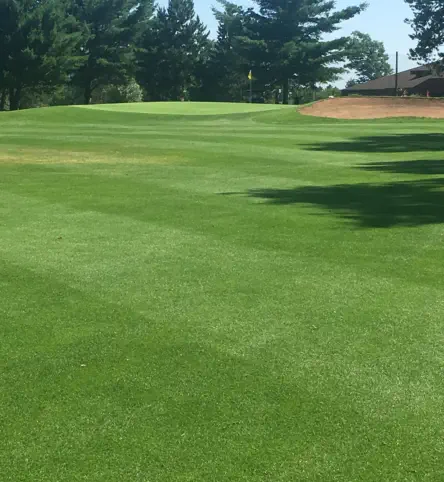 Hole 9 - Undercover - Oak Crest Golf Course